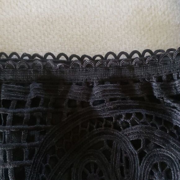 𝅺 Ladies Lace Top by ENDLESS ROSE - Picture 15 of 16